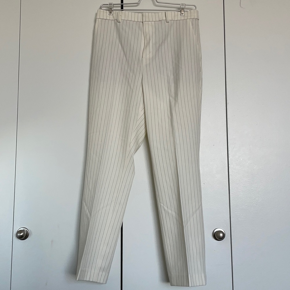 UNIQLO sizeM white pin stripe pants